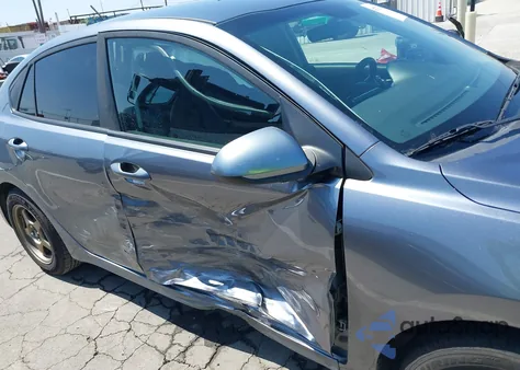 2019 Kia Rio S из США, поврежденный, VIN 3KPA24AB4KE187663